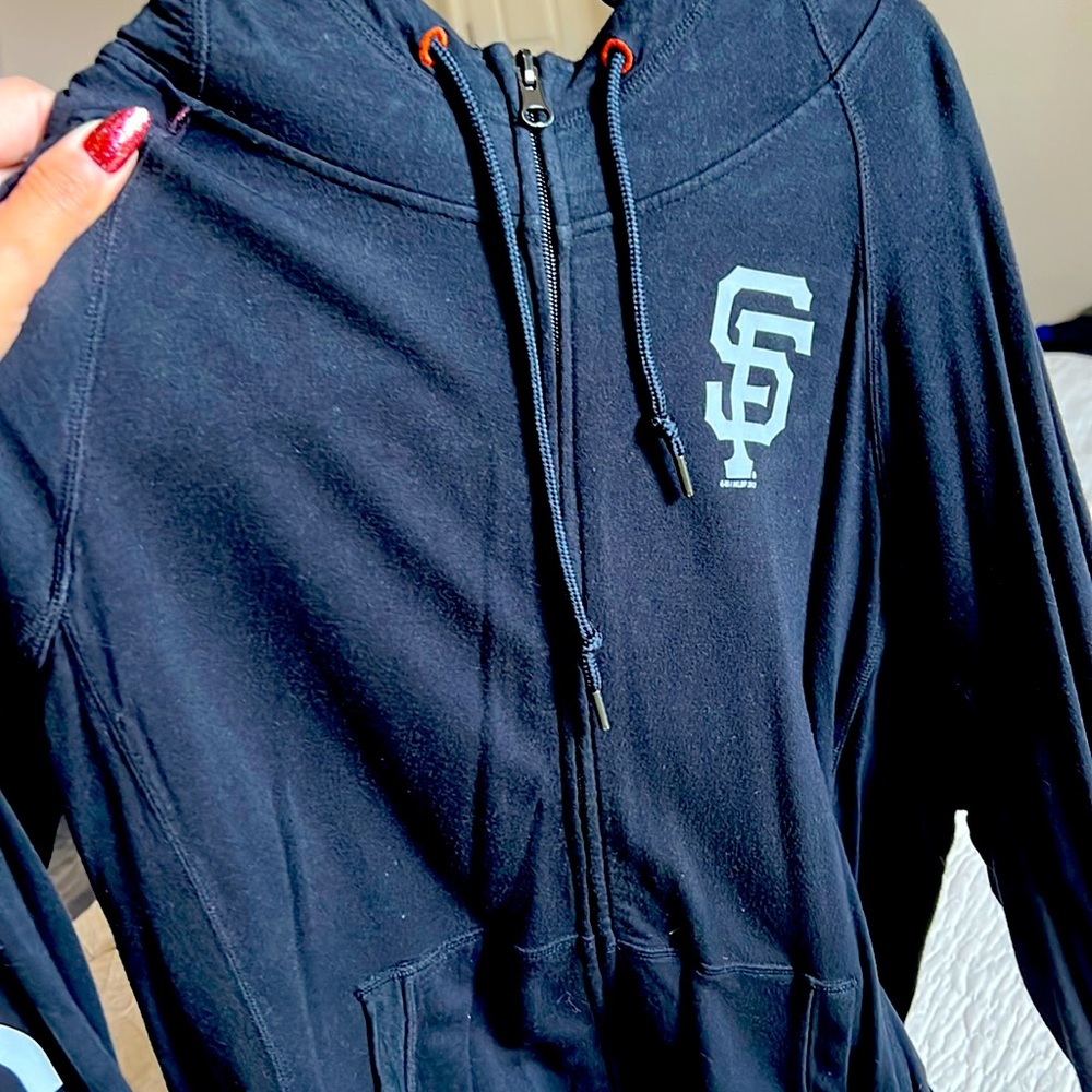 Touch active by Alyssa Milano San Francisco Giants zip up hoodie 🖤🧡